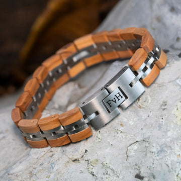 Initialen-Armband aus Olivenholz (TIMBERWOOD)