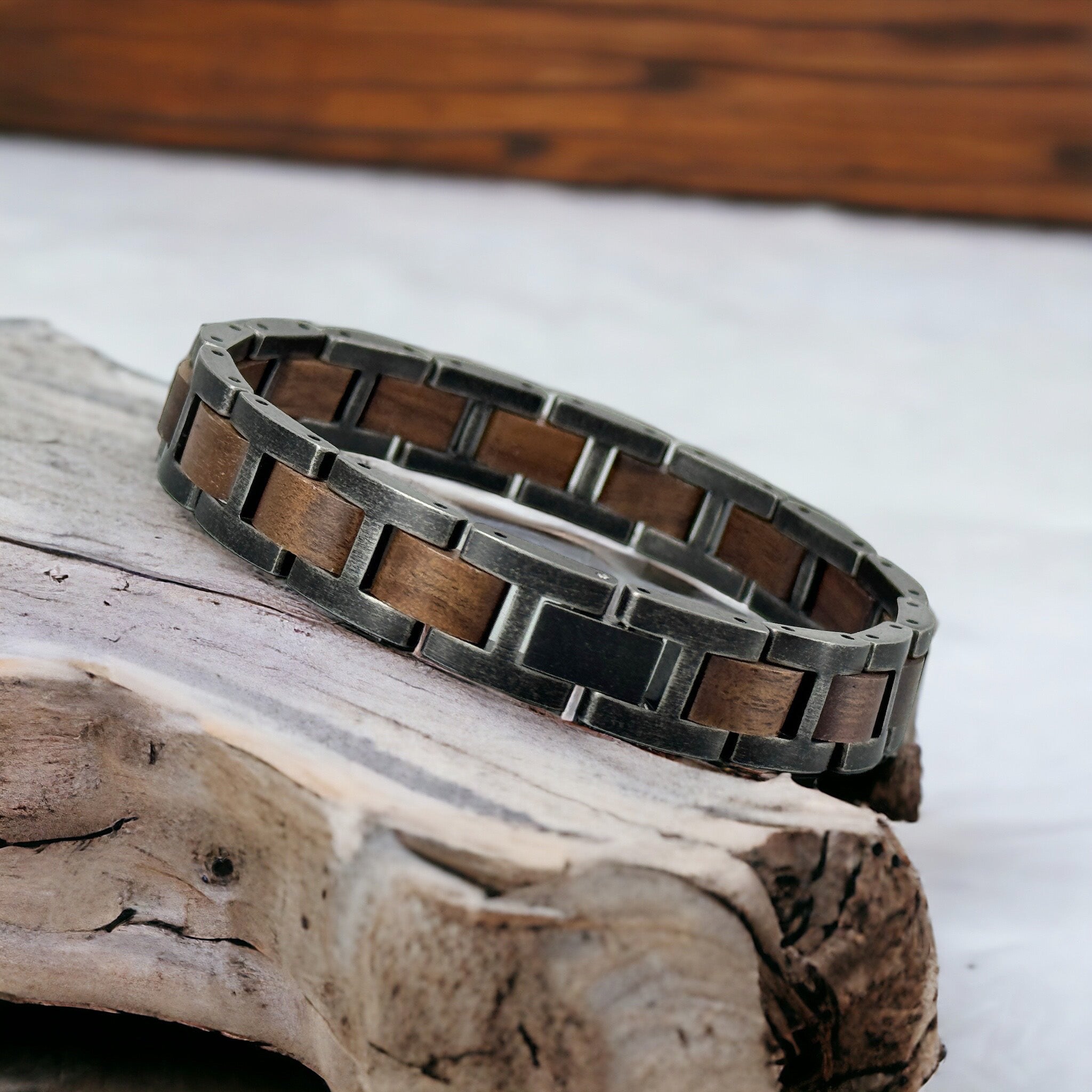 Vintage Woody – Authentisches Herren-Holzarmband