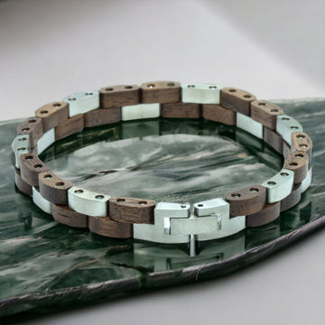 Damenarmband aus Holz - Gasherbrum (Walnuss / Edelstahl) - Timberwood