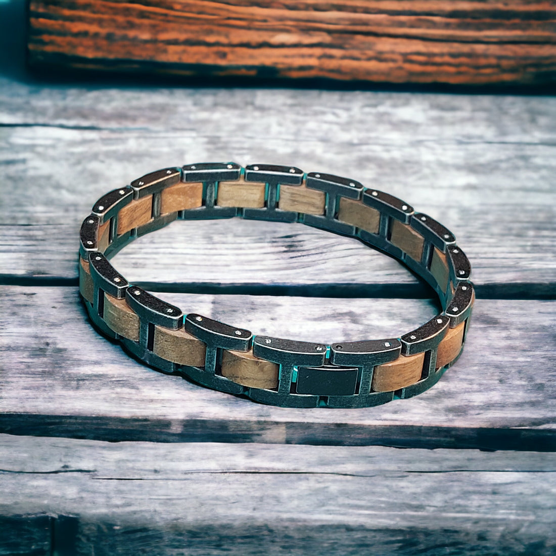 Vintage Woody – Authentisches Herren-Holzarmband