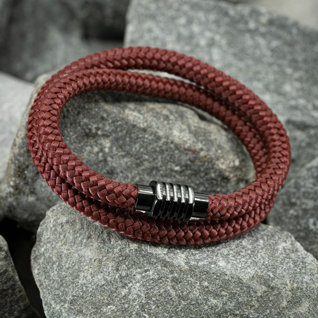 Own paracord bracelet black - Red rope
