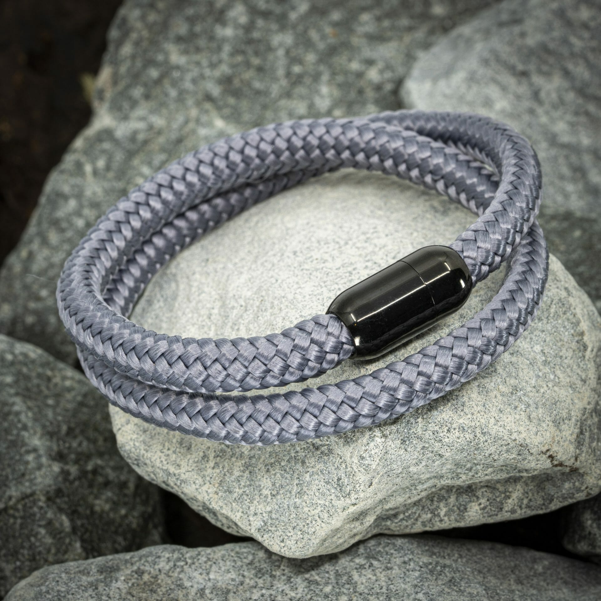 Zen-Armband mit schwarzem Glied – graues Seil