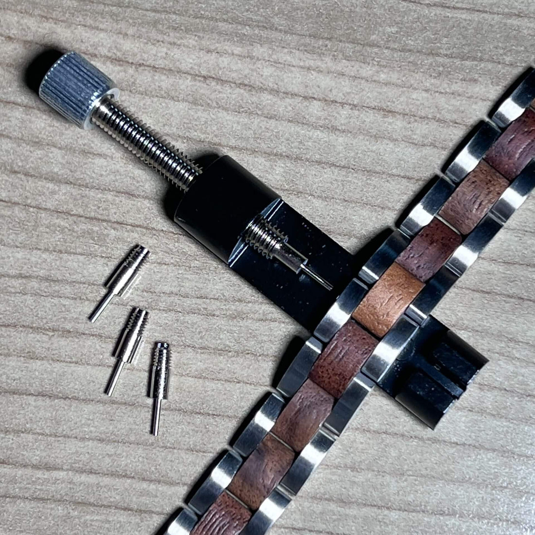 Metal Bracelet Adjuster (shorten and enlarge)