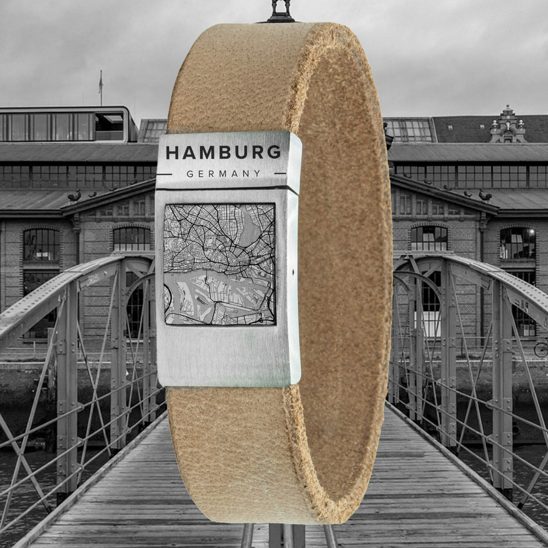 Card bracelet <b>Light brown</b> leather with own city