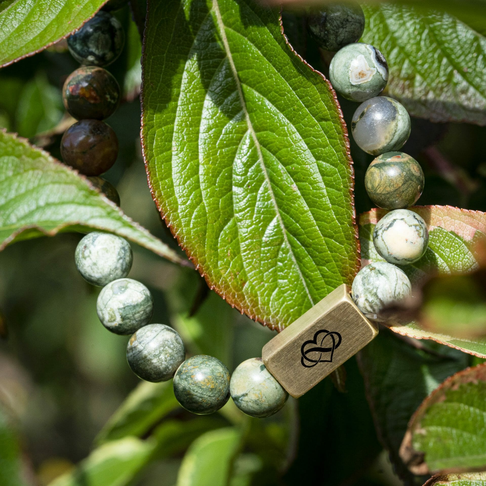 Grüner Spatzenachat – Perlenarmband „Unsere Liebe ist unendlich“