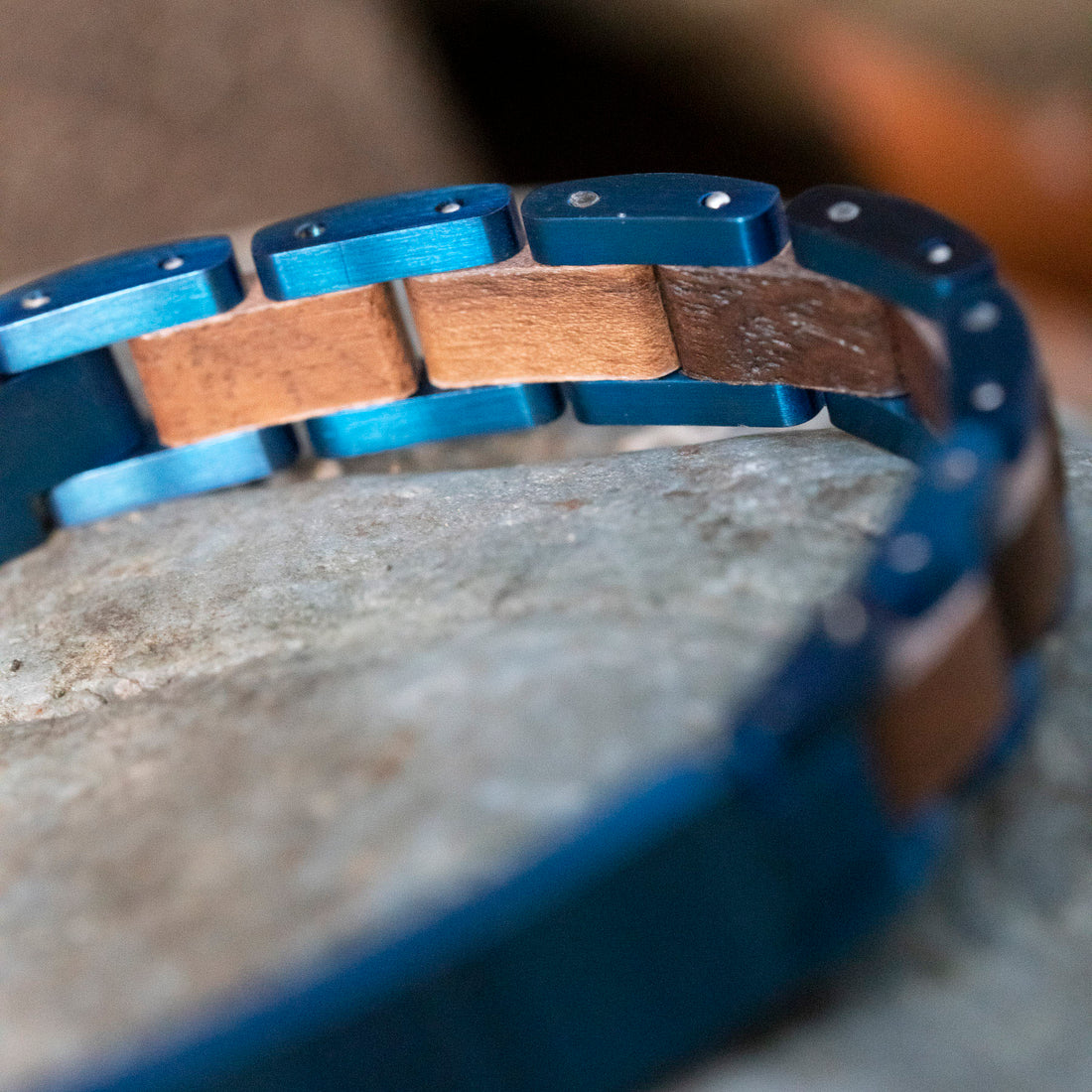 Blaues Gravurarmband (TIMBERWOOD)