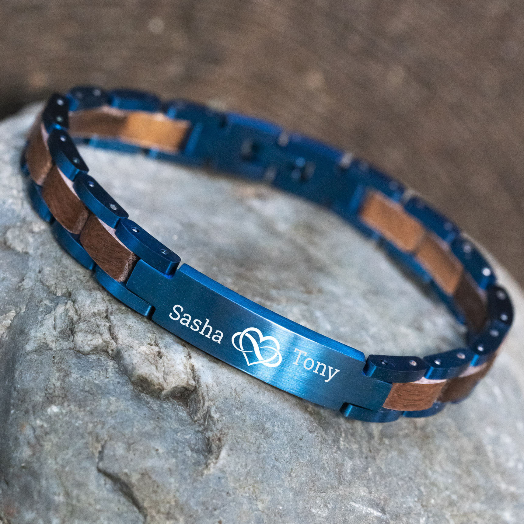 Blaues Gravurarmband (TIMBERWOOD)