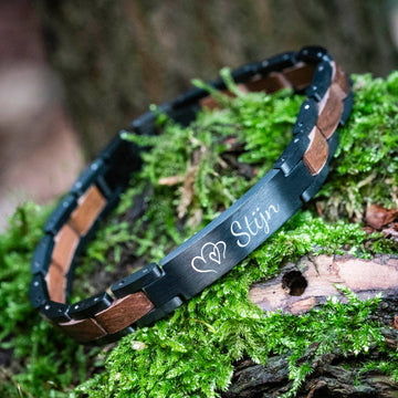 Small Love (TIMBERWOOD) – Schwarzes Holzarmband
